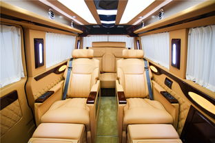 大眾凱路威進口新款7座商務車全國優惠活動